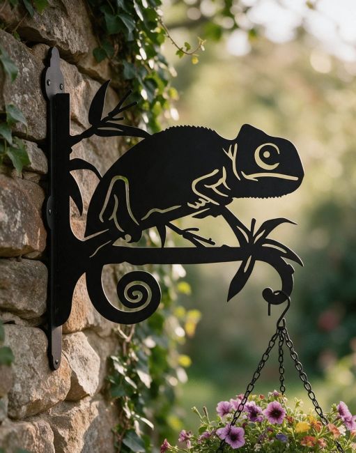 Steel Chameleon Hanging Basket Bracket