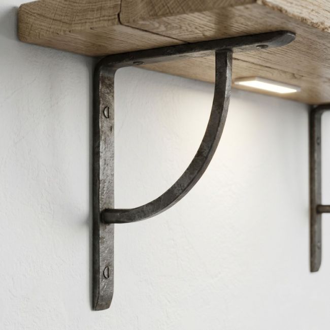 Cast iron Besswax finish curved shelf bracket Cast iron Besswax finish curved shelf bracket