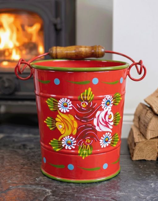 19cm Medium Narrowboat Hand Painted Bucket Finished in Red 19cm Medium Narrowboat Hand Painted Bucket Finished in Red