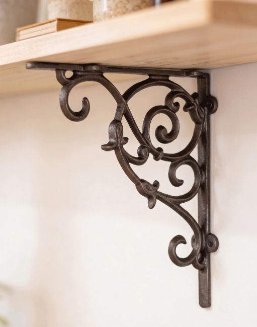 Cast Iron Tulip Design Shelf Bracket 20 x 23cm