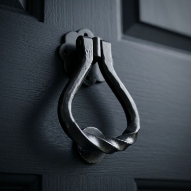 "Annora" Pear Shaped Door Knocker in Black "Annora" Pear Shaped Door Knocker in Black