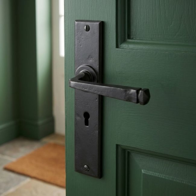 Large Lever Handle Set Finished In A Smooth Black Large Lever Handle Set Finished In A Smooth Black