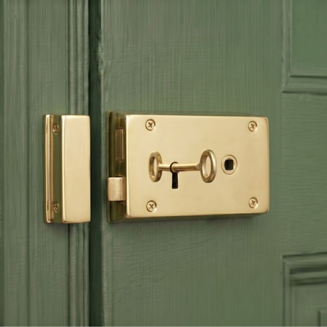 Right-Handed Large Polished Brass Rim Lock Right-Handed Large Polished Brass Rim Lock
