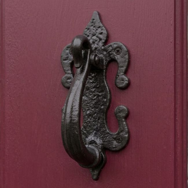 "Southreave" Ornate Cast Iron Door Knocker