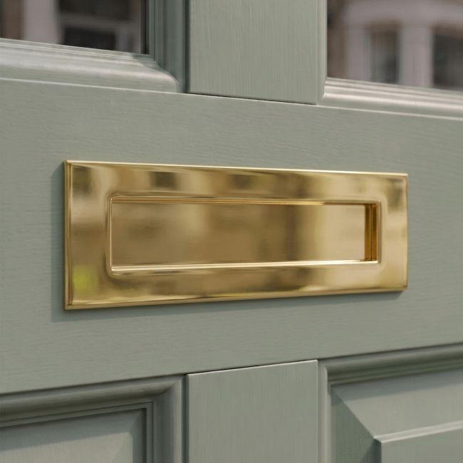 High Quality Polished Brass Victorian Letter Plate - 25cm High Quality Polished Brass Victorian Letter Plate - 25cm