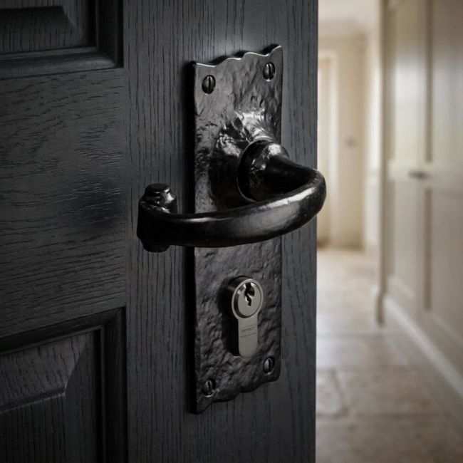 Black Euro Cylinder Scalloped Lever Door Handle