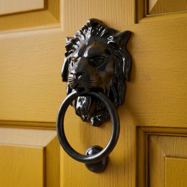 Black Lion Head Door Knocker - Thumbnail Black Lion Head Door Knocker - Thumbnail
