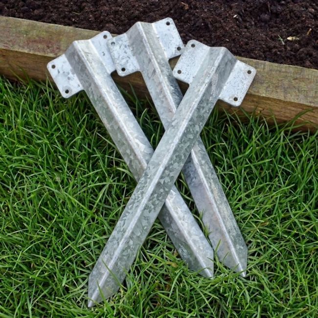The Pre galvanised Railway Sleeper Straight Inline Spikes - Single on a White Background The Pre galvanised Railway Sleeper Straight Inline Spikes - Single on a White Background