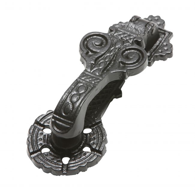 Traditional Black Cast Iron Ornate Patterned Door Knocker Traditional Black Cast Iron Ornate Patterned Door Knocker