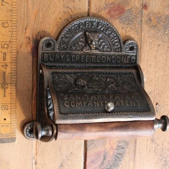 Antique Copper "Sanitary Paper Co" Toilet Roll Holder Antique Copper "Sanitary Paper Co" Toilet Roll Holder