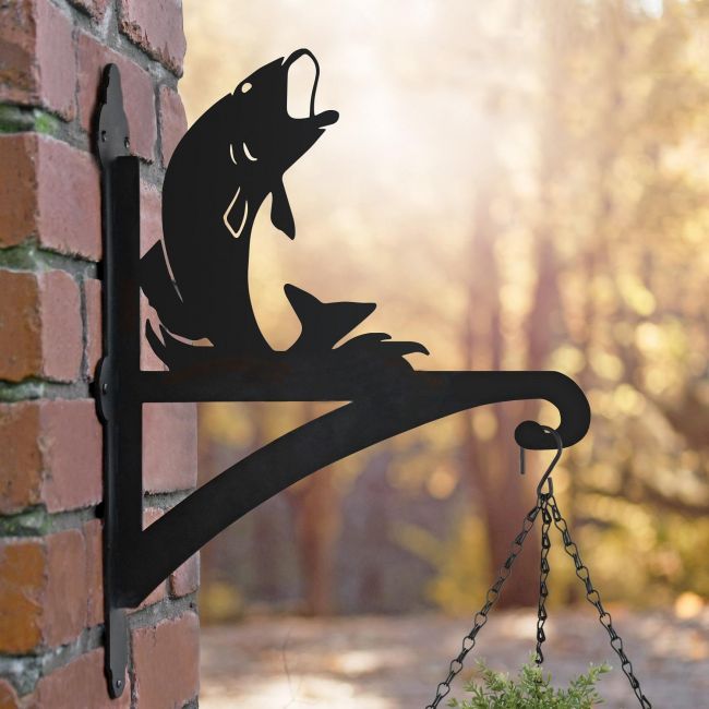 Fish Hanging Basket Bracket on Wall Fish Hanging Basket Bracket on Wall