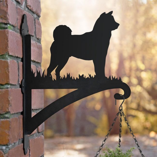 Akita Dog Design on the Bracket Akita Dog Design on the Bracket