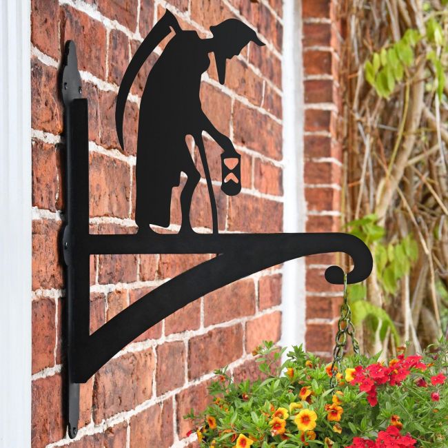 Old Father Time Hanging Wall Bracket in Situ Old Father Time Hanging Wall Bracket in Situ