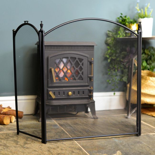 Three Fold Traditional Fire Guard in Situ by the Fire Three Fold Traditional Fire Guard in Situ by the Fire