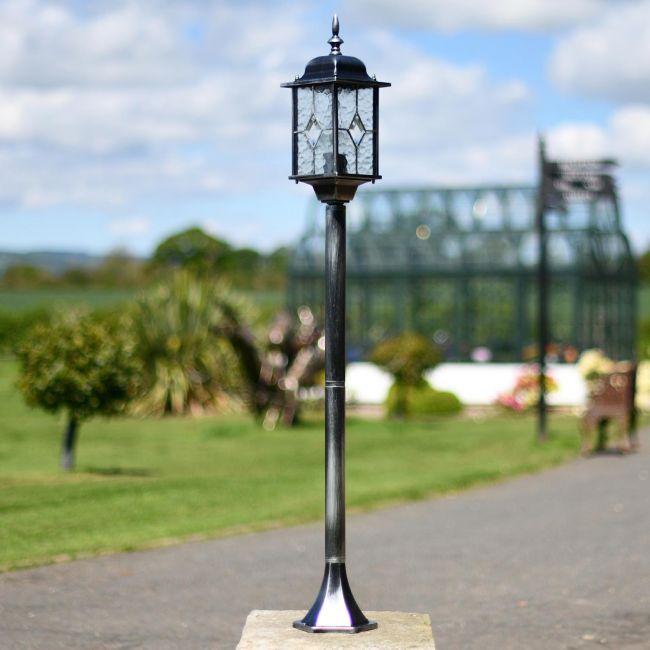 Vintage look Black and silver brushed driveway lamp post Vintage look Black and silver brushed driveway lamp post
