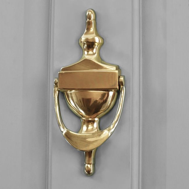 Traditional Polished Brass Urn Door Knocker Traditional Polished Brass Urn Door Knocker