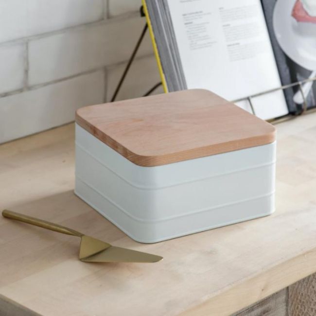 White Cake Tin with Beech Wood Lid