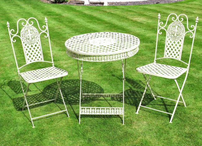 "Four Acres" White Lattice Style Table & Chair Set