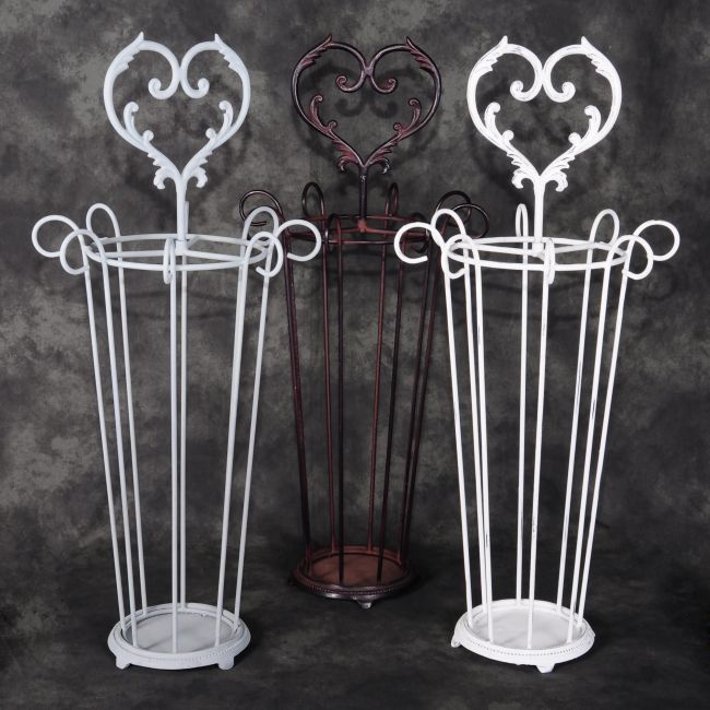 "Lady Laurencia" Wrought Iron Heart Umbrella Stand