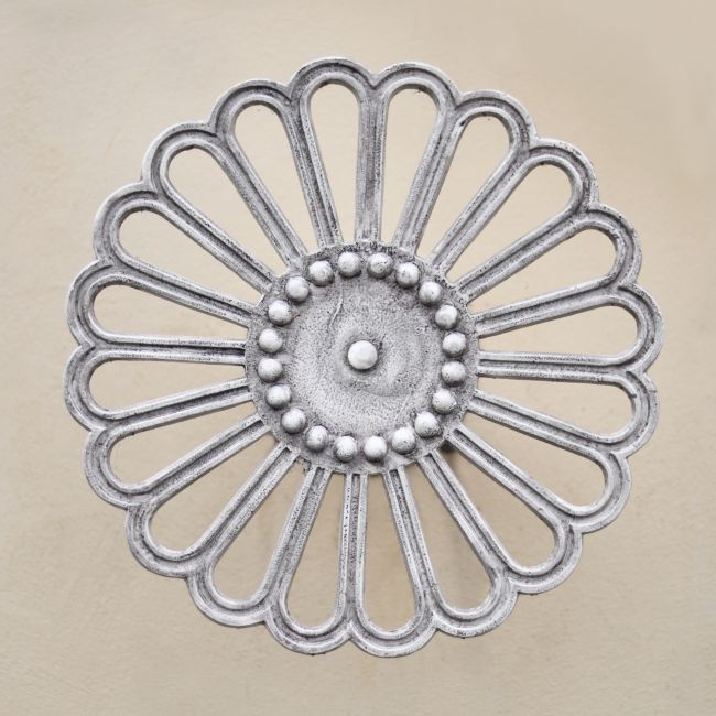 Bronze Sunflower Hose Tidy Bronze Sunflower Hose Tidy