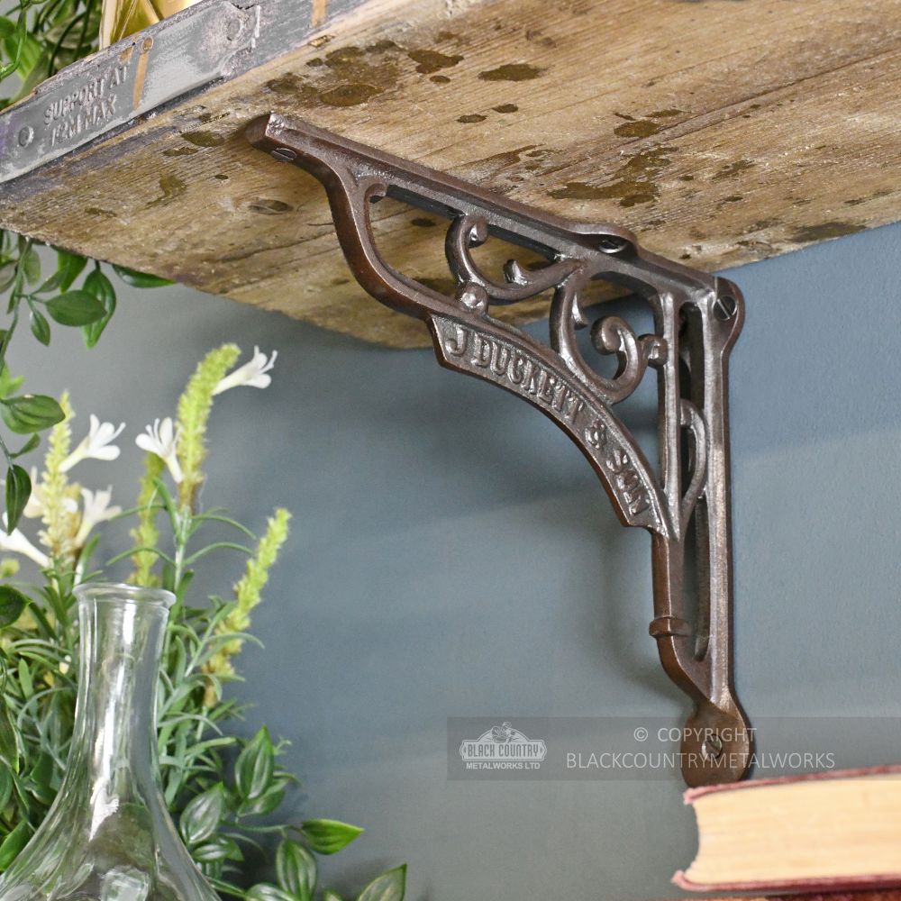 "J Duckett & Son" Iron Bracket 18 x 20cm Black Country Metalworks