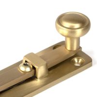 Close-Up of 4" Universal Bolt in Satin Brass