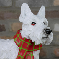 Close up of head and nose of Scottie Dog Sculpture 