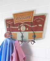 Three Hook Coat Rail - Vestiaire