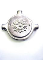 Aluminium Tie Bar Centre Boss - Daisy Design