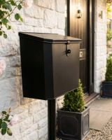 "Billingsgate" Large Secure Parcel Box With Column digital illustration copy