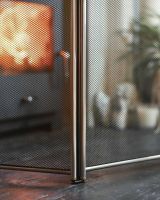 Close-Up of Integral Mesh & Brushed Steel Finish Close-Up of Integral Mesh & Brushed Steel Finish