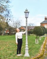 2.6m "Lindon Grey" Lamp Post to Scale