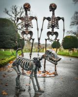 “Bones” the loyal Skeleton Dog Sculpture with owners