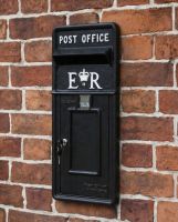 "Original Reproduction" Black Elizabeth Regina Post & Parcel Front Only on wall