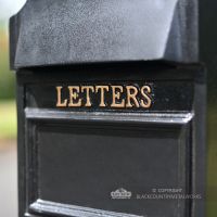 “Royal Farringdon” Black Post Box Cast Front