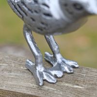 Close-Up of Freestanding Base