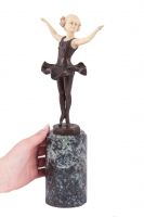 “Acosta Grace” Ballet Dancer Ornament