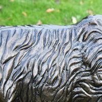 Close-up of the Antique Bronze Finish Close-up of the Antique Bronze Finish