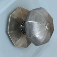 Beaufort Octagonal Centre Door Knob in Situ on Blue Door