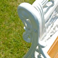 Detailed image of heavy duty cast iron bench