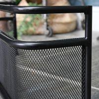 Close-up of the Black Finish 