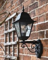 Traditional Wall Lantern With PIR Motion Sensor Traditional Wall Lantern With PIR Motion Sensor