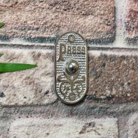 Traditional door chime for front door