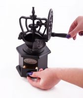 “Café Coeur” Cast iron and wood coffee grinder