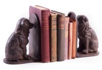 "Paddfoot" Dog Iron Book Ends