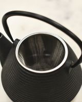 Metal Tea Infuser In Teapot 