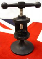 “Hollybrock” Cast iron nutcracker