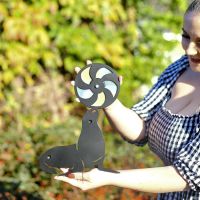 CD Seal With Ball Being Held