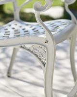 close up of leg detail on blanche garden set white