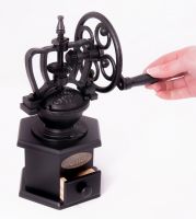 “Café Coeur” Cast iron and wood coffee grinder